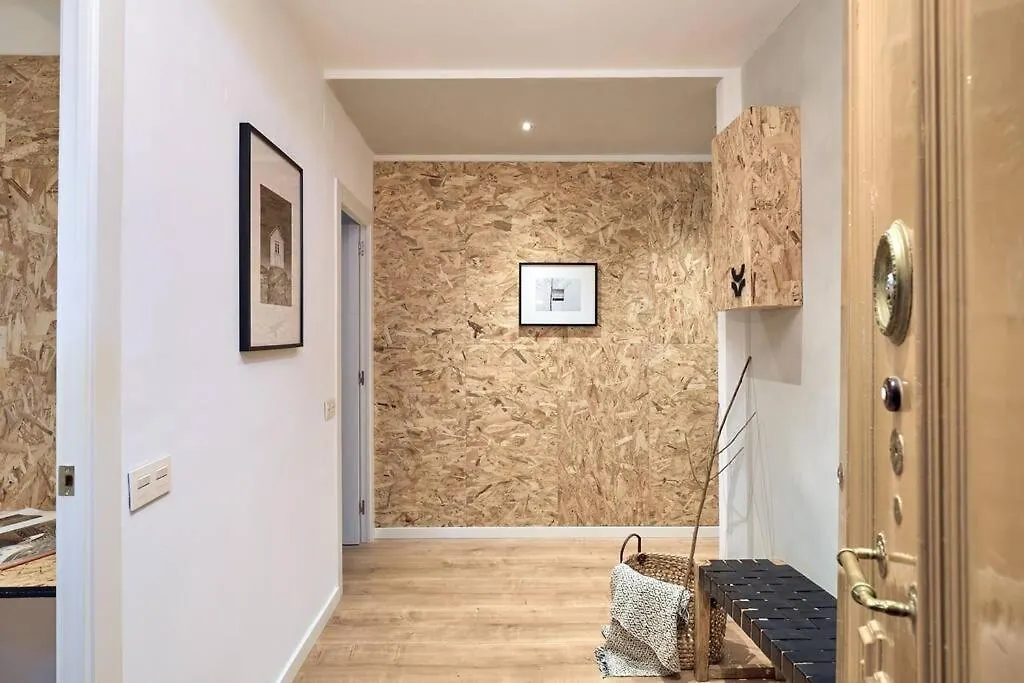 Yangra - Two Bedroom Apartment In Consell De Cent Barcelona Spain